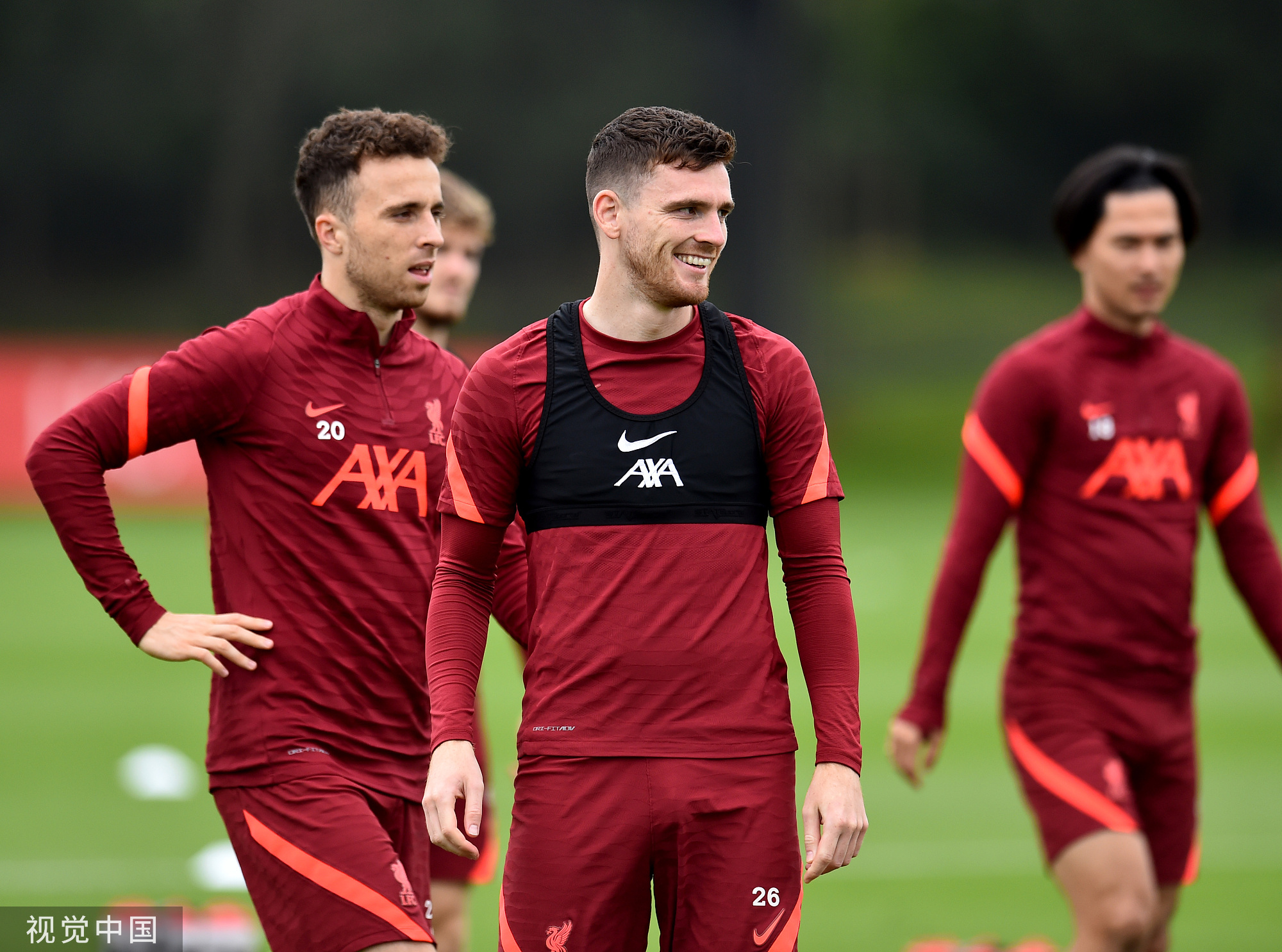 打个样子？曼城青年队4-0大胜皇马青年队（4-0！曼城青年队横扫皇马青年队，这是打样吗？）