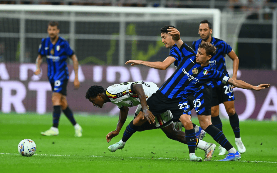 撞击声中传递包容与尊重（让包容与尊重在碰撞声中回响）