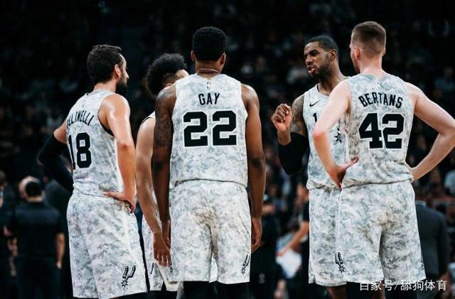 世界杯附加赛抽签20点开启！22队争最后6席，意大利在列（20：00世界杯附加赛抽签启动：22队争夺最后6个名额，意大利在内）