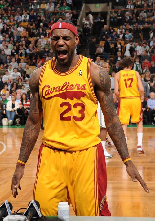 挪威媒体：厄德高周四抵达奥斯陆，将到现场支持挪威队（挪媒：厄德高周四抵奥斯陆，将现场为挪威队助阵）