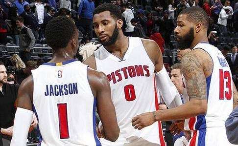 森林狼快速反击令对手难招架（森林狼闪电反击打得对手措手不及）