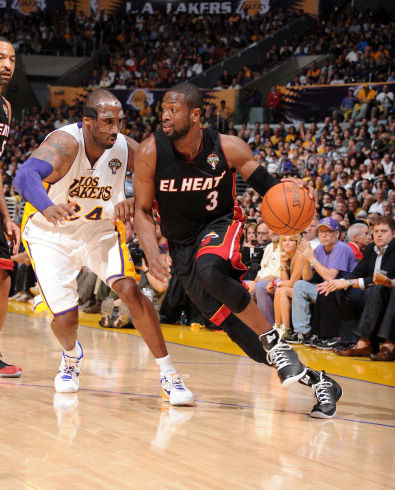 六台：拉莫斯倾向回欧洲踢球，以便世界杯前重回西班牙队（六台：拉莫斯倾向重返欧洲联赛，力争在世界杯前回归西班牙队）